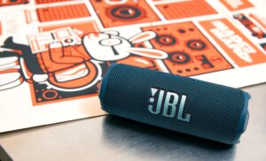اسپیکر JBL یا ساندکور انکر؟ پادشاه اسپیکر بلوتوثی کیست؟